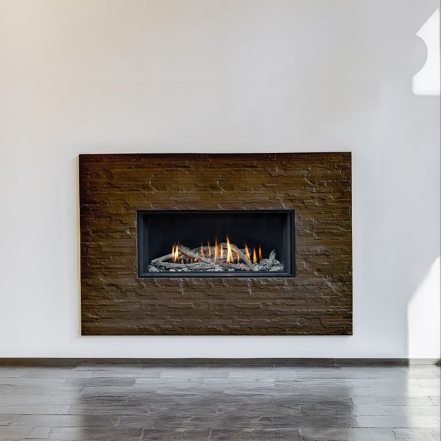 Montigo Distinction 36-Inch Single Sided Direct Vent Gas Fireplace